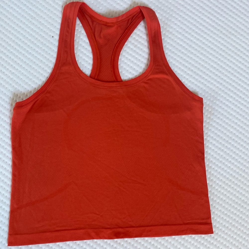 Swiftly Tech Racerback Tank Top 2.0
Waist Length, 8, autum red
